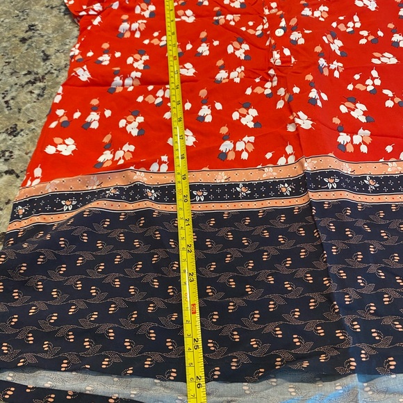 LOFT Tulip 🌷 Long Sleeve Top - Picture 10 of 10